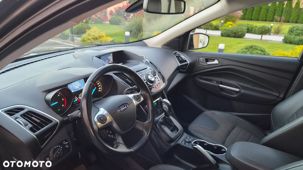 Ford Kuga 2.0 TDCi 4x4 Titanium - 17