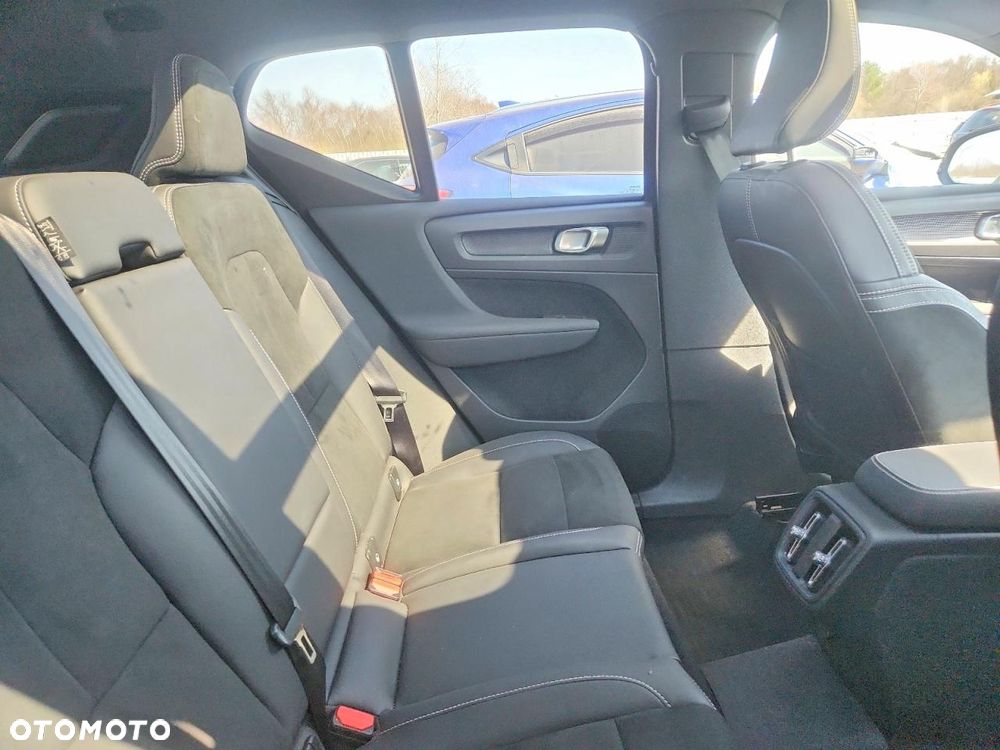 Volvo XC 40 T5 AWD R-Design - 11