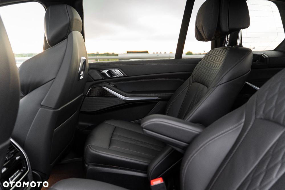 BMW X7 M60i xDrive mHEV M Sport Edition sport - 26
