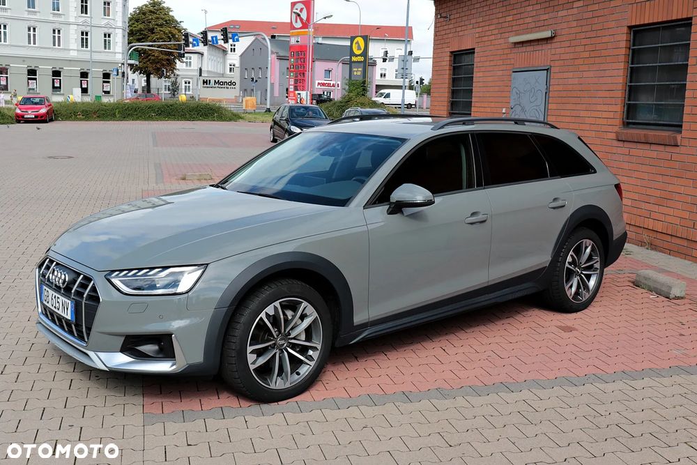 Audi A4 Allroad 2.0 TDI Quattro S tronic - 8