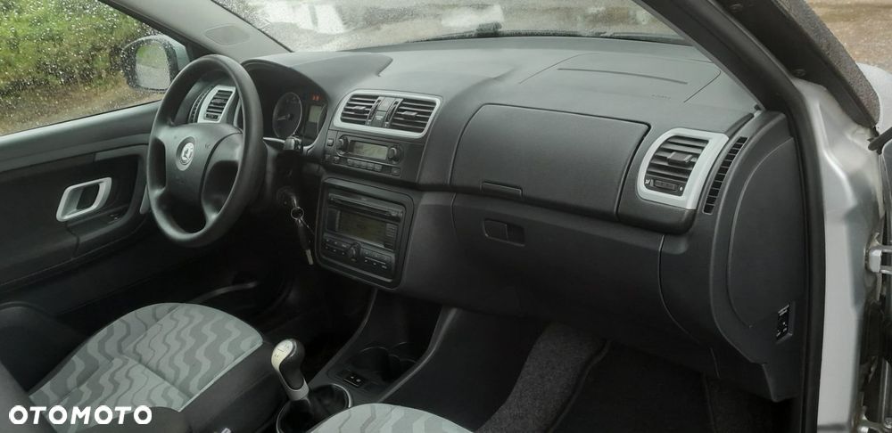 Skoda Fabia - 25