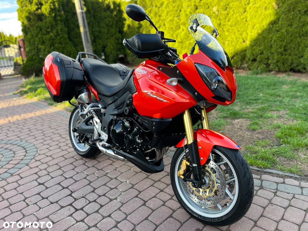 Triumph Tiger - 1