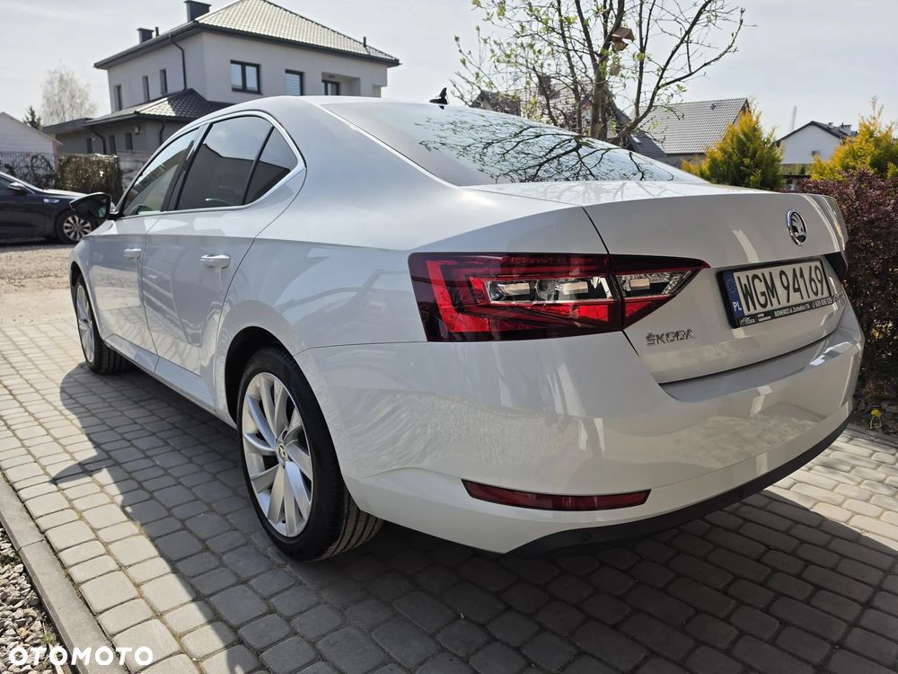 Skoda Superb 2.0 TSI Style DSG - 10