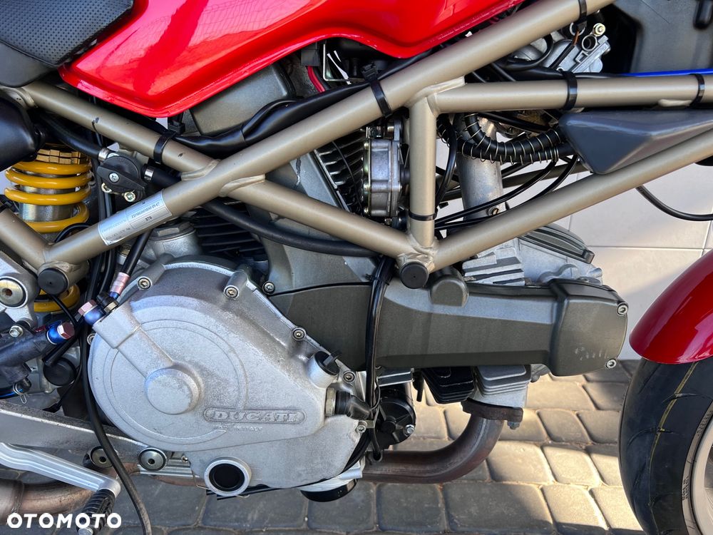 Ducati Monster - 27