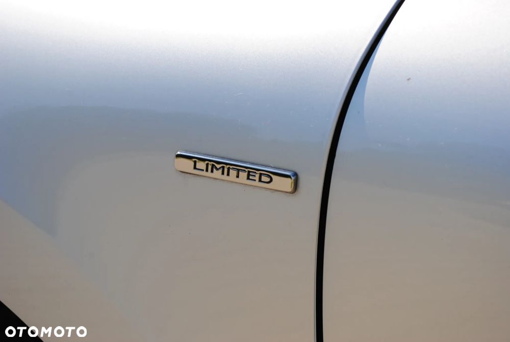 Renault Clio 1.2 16V 75 LIMITED - 21