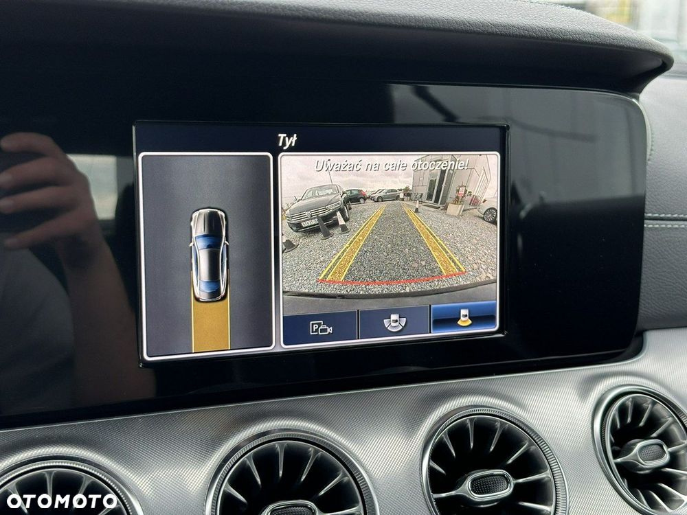 Mercedes-Benz Klasa E 220 d Coupe 9G-TRONIC AMG Line - 25