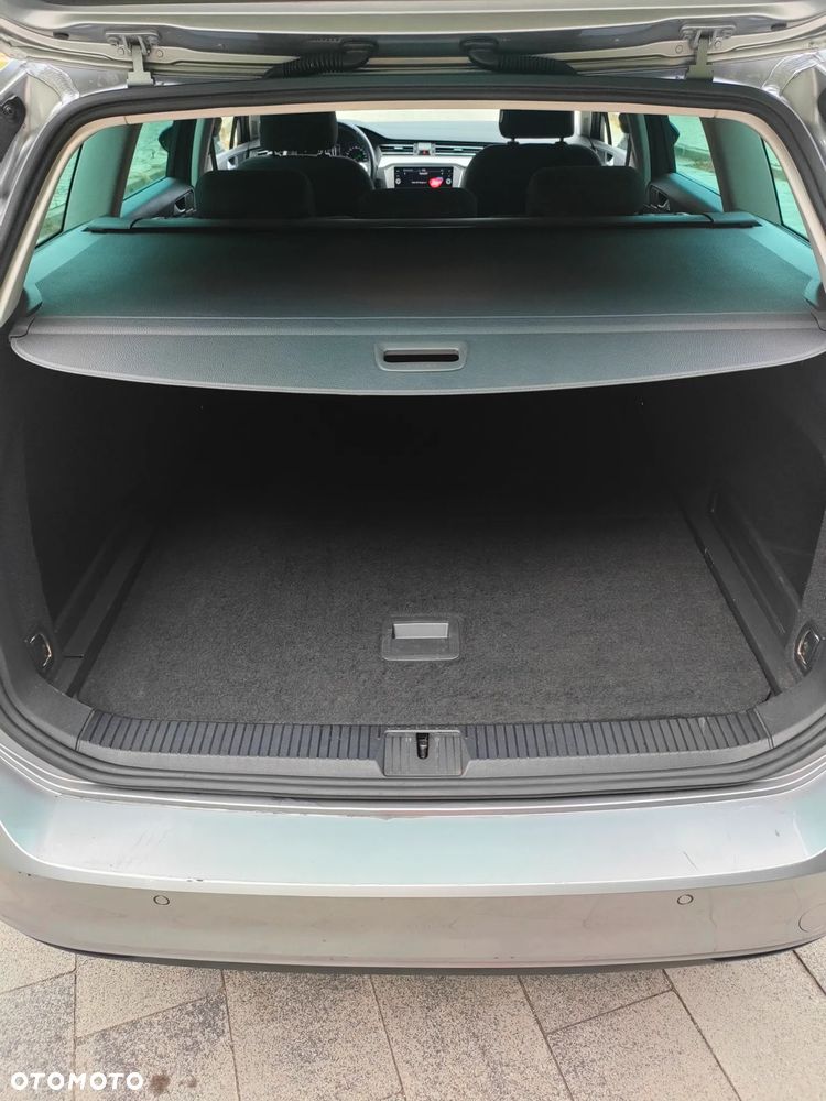 Volkswagen Passat 2.0 TDI (BlueMotion Technology) DSG Comfortline - 15