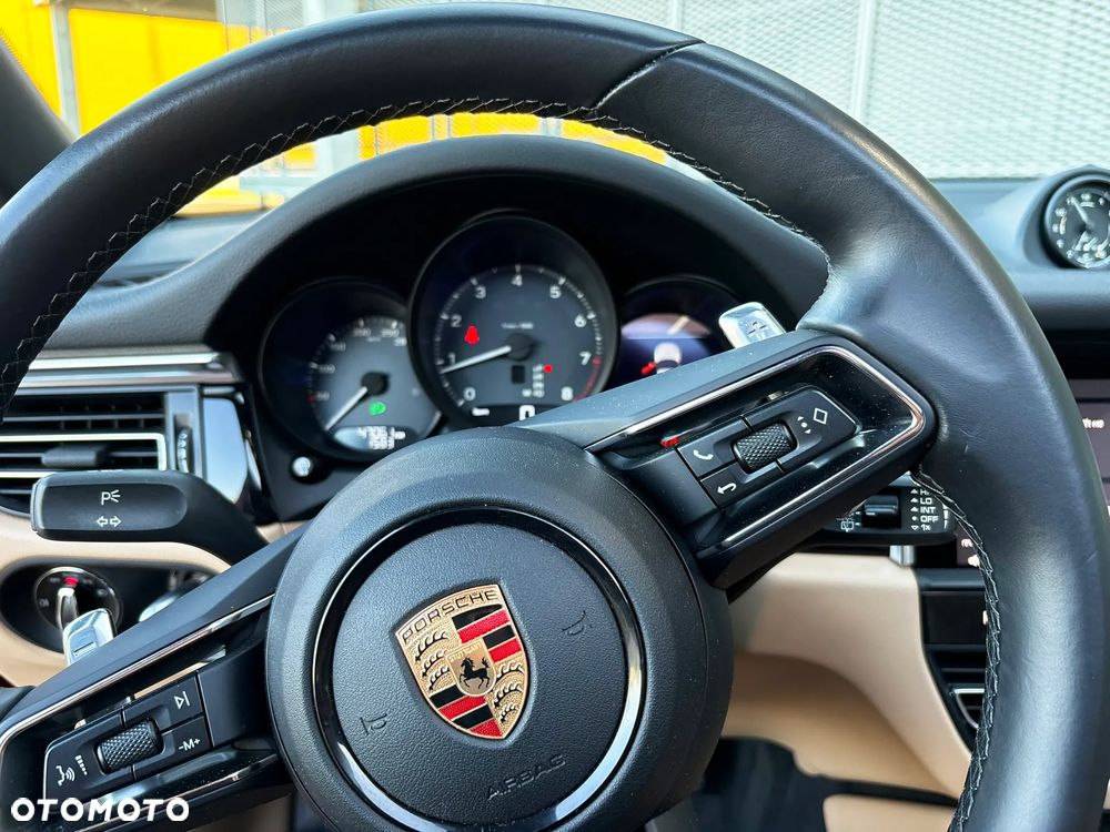Porsche Macan - 18