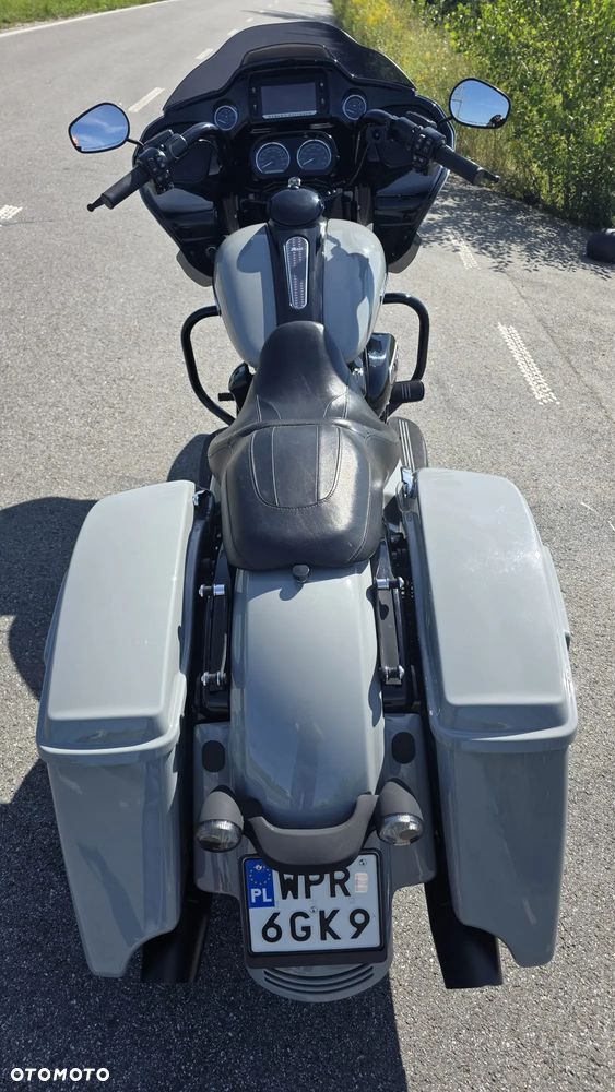 Harley-Davidson Touring Road Glide - 16