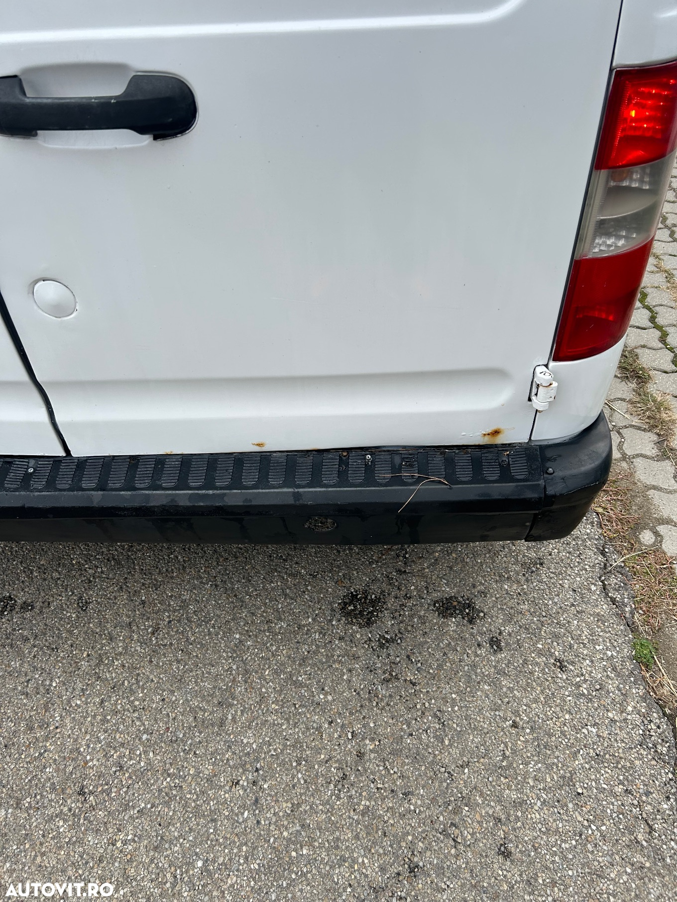 Ford Transit Connect - 8