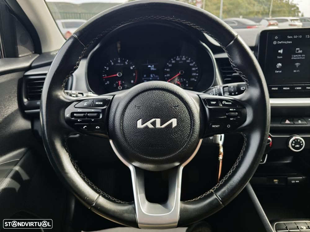 Kia Stonic 1.2 by FILA - 11