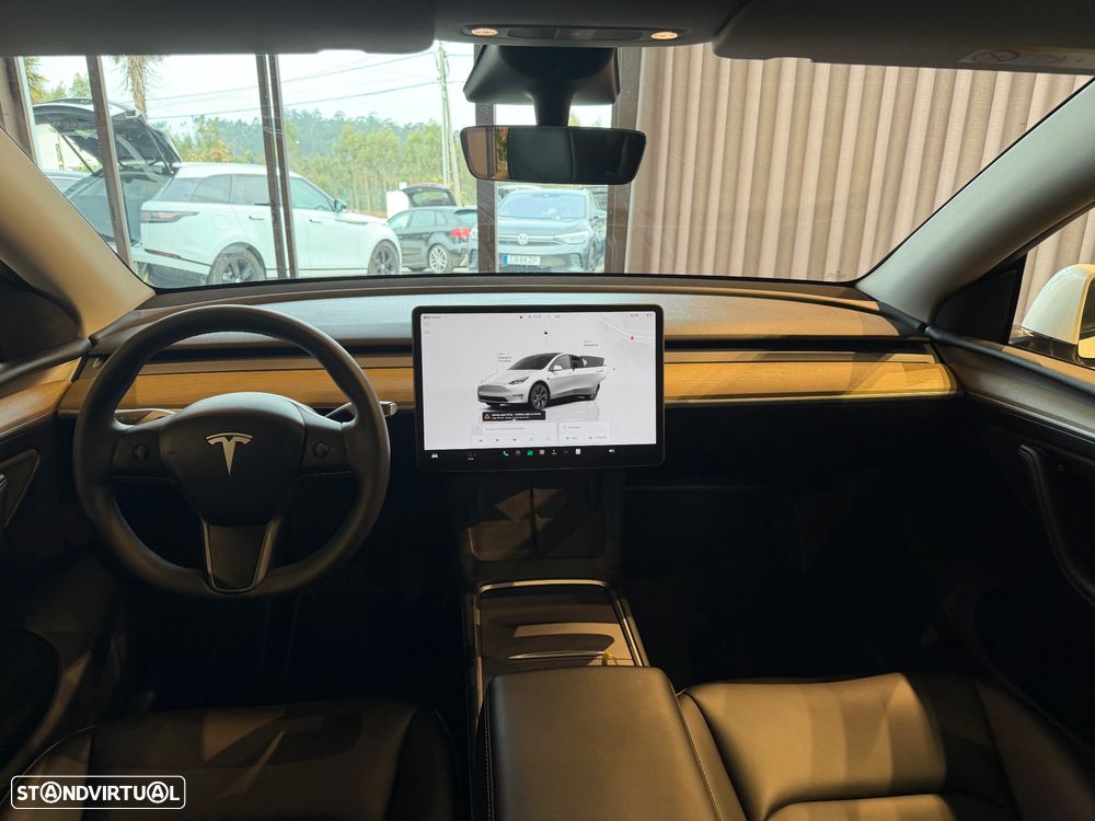 Tesla Model Y Tração Traseira - 27