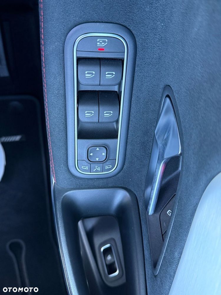 Mercedes-Benz CLA 200 AMG Line 7G-DCT - 23