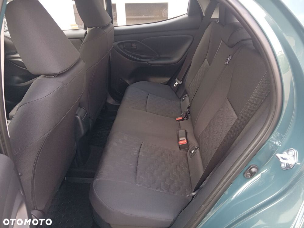 Toyota Yaris - 13