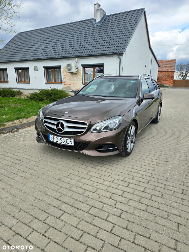 Mercedes-Benz Klasa E 220 BlueTEC 9G-TRONIC Elegance - 17