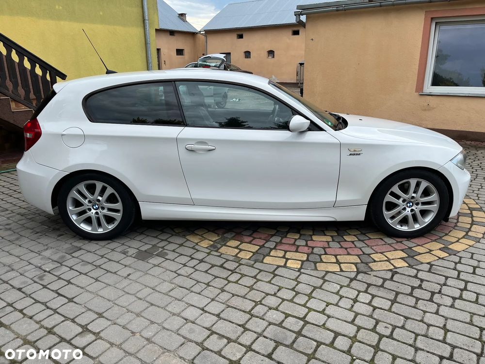 BMW Seria 1 123d DPF Edition Sport - 4