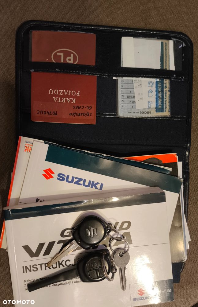 Suzuki Grand Vitara 2.0 - 17
