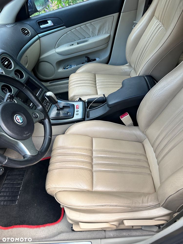 Alfa Romeo 159 1.9 JTDM 16V DPF Q-Tronic - 16