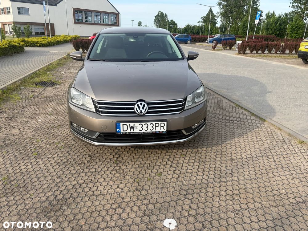 Volkswagen Passat 2.0 TDI Comfortline - 4