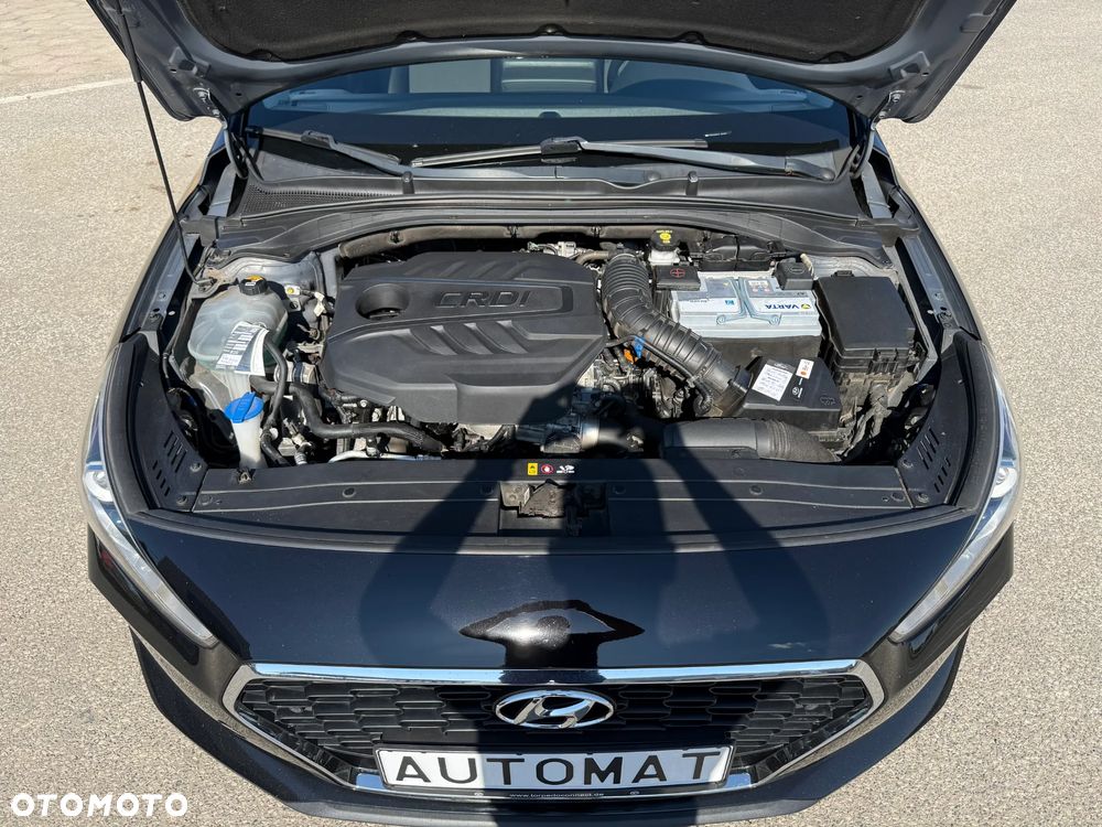 Hyundai i30 1.6 CRDI DCT Intro - 6