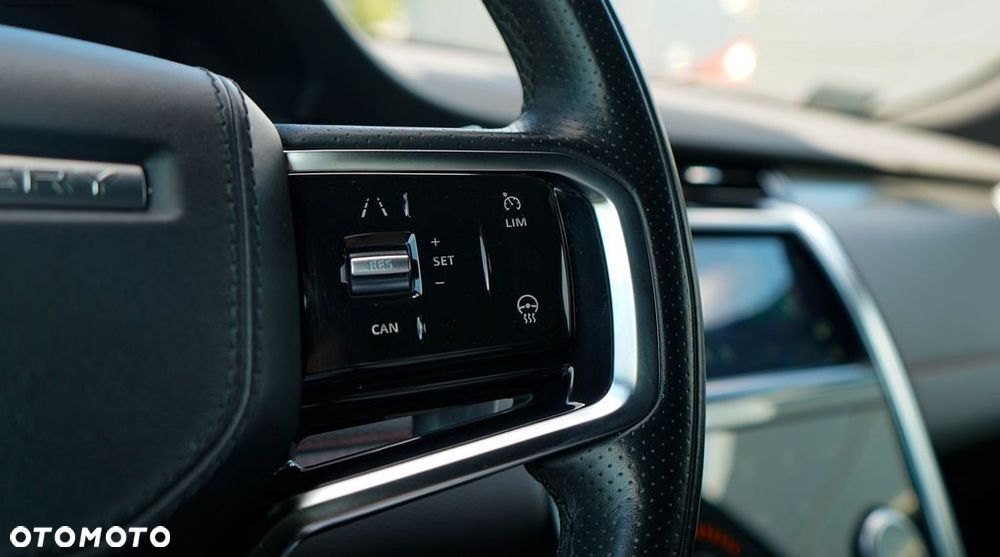 Land Rover Discovery Sport - 19