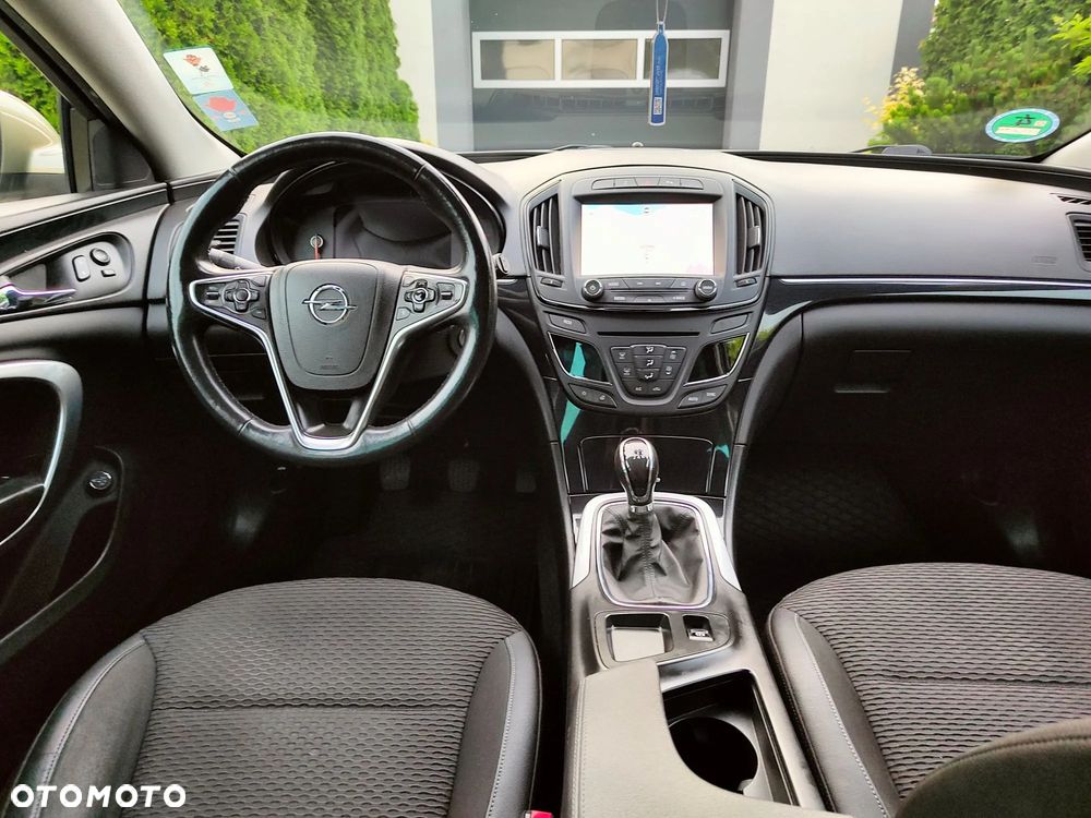 Opel Insignia - 8