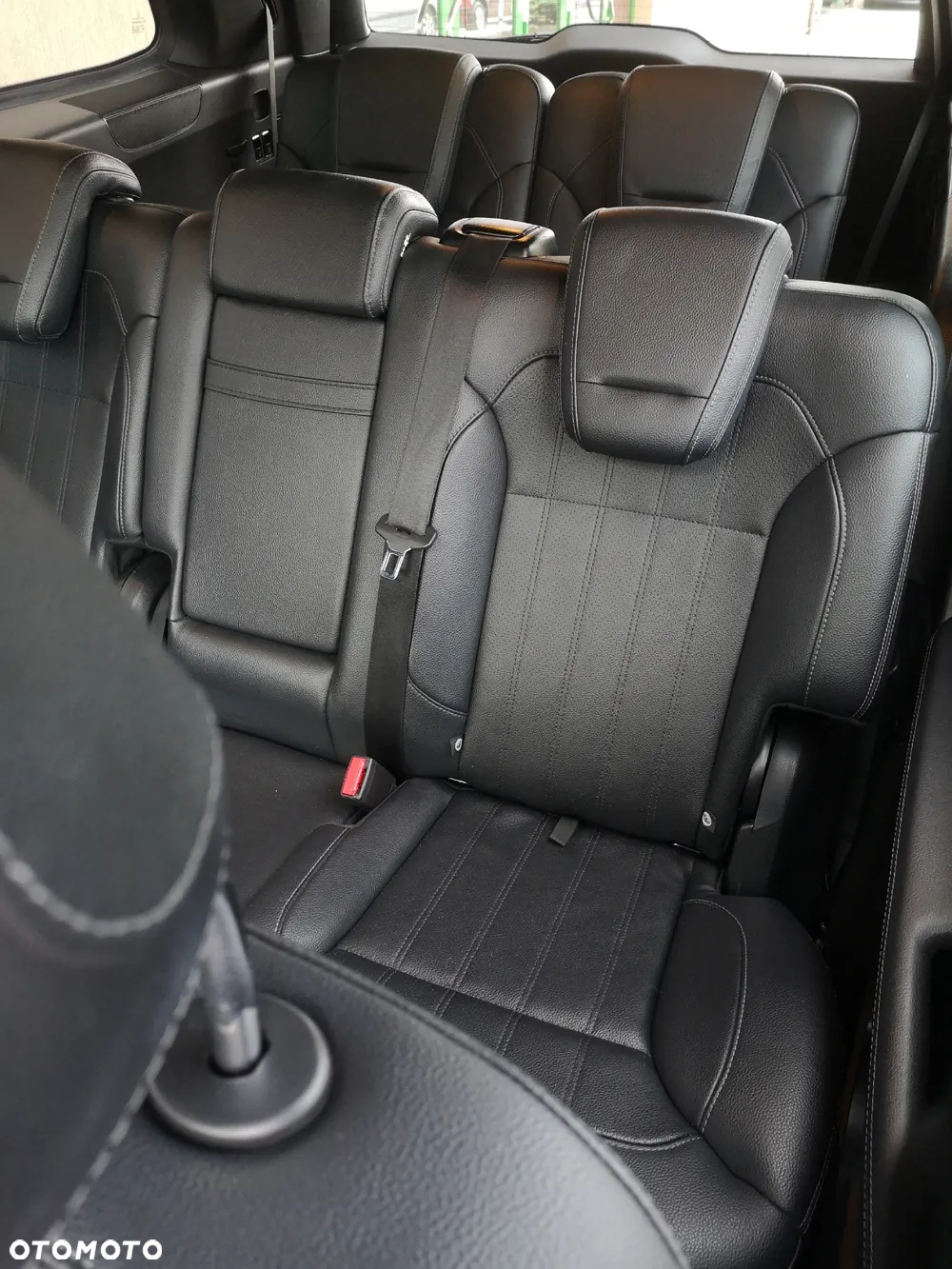 Mercedes-Benz GLS - 22