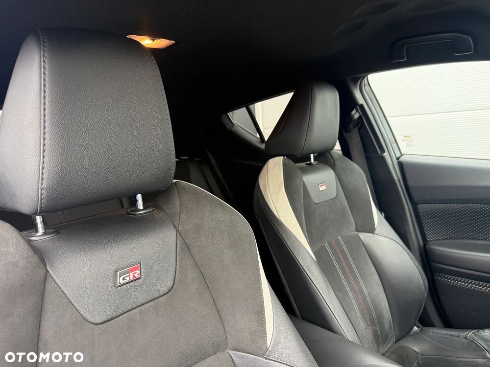 Toyota C-HR 1.8 Hybrid GPF GR Sport - 27
