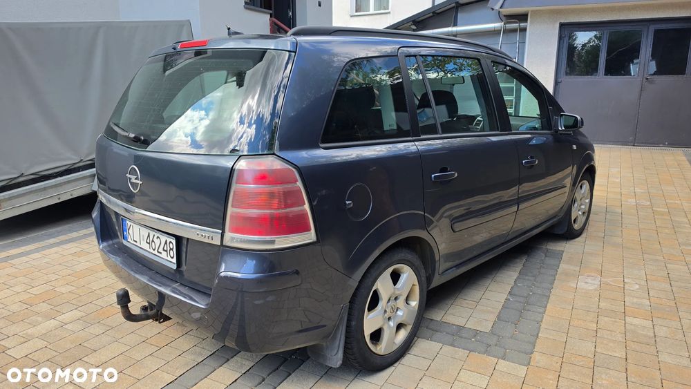 Opel Zafira 1.9 CDTI Elegance - 4