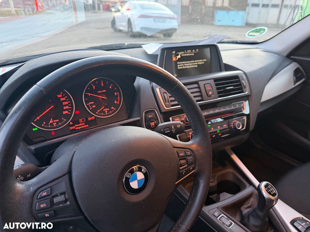 BMW Seria 1 116d Sport Line - 11