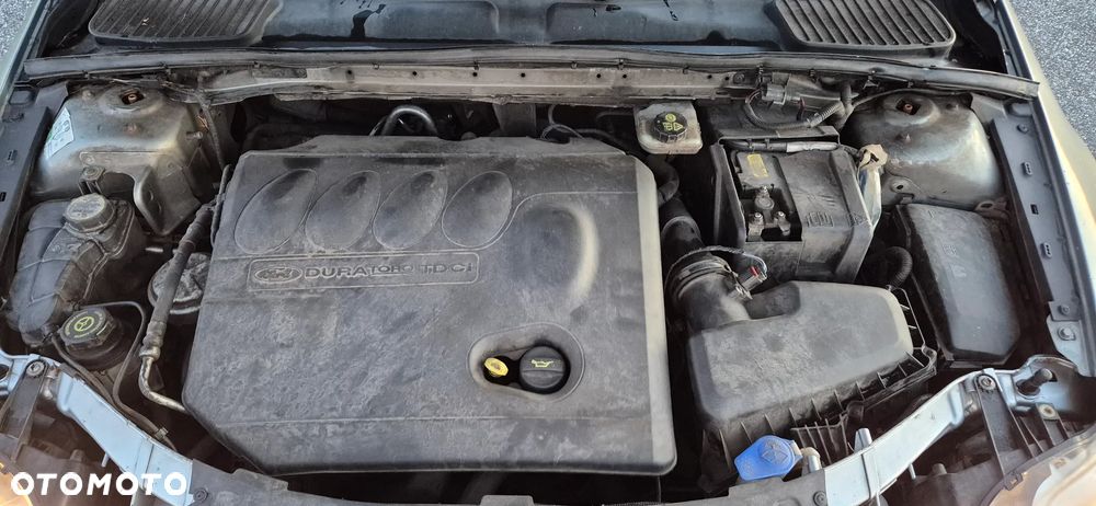 Ford Mondeo 2.0 TDCi Ambiente - 12