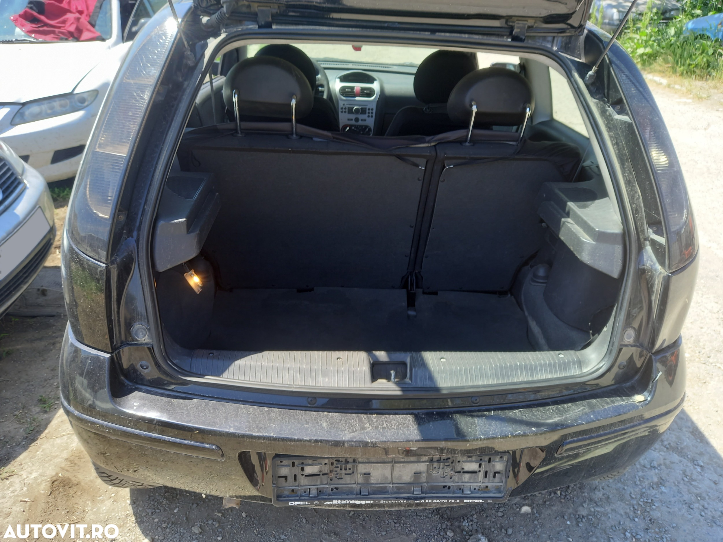 Dezmembrari  Opel CORSA C  2000  > 2009 1.2 Twinport Benzina - 51