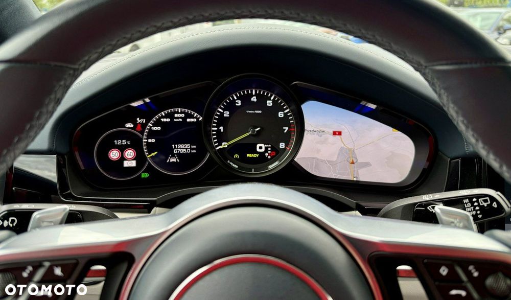 Porsche Cayenne - 22