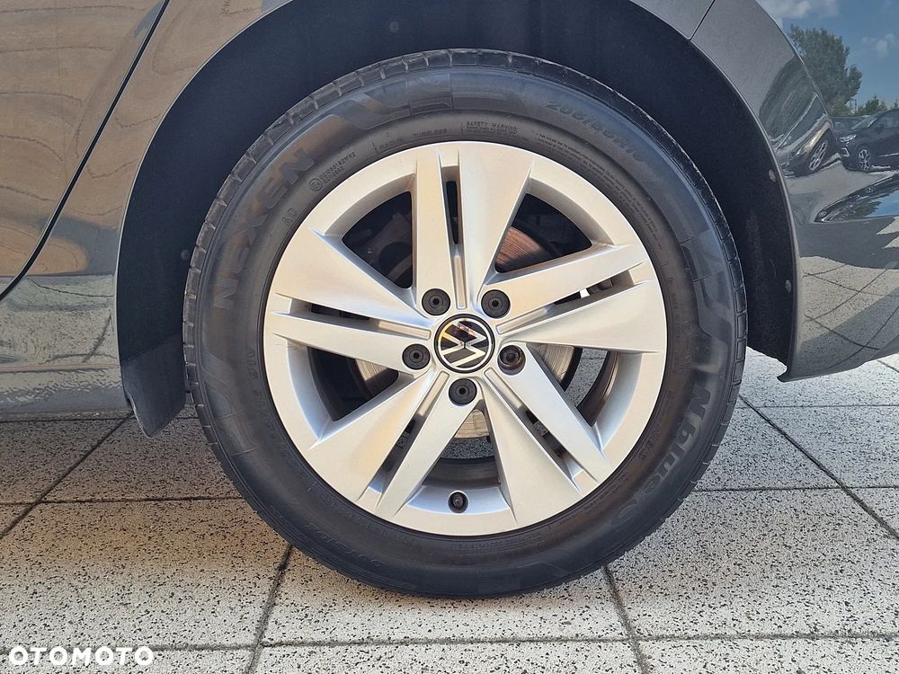 Volkswagen Golf 2.0 TDI SCR Life - 20