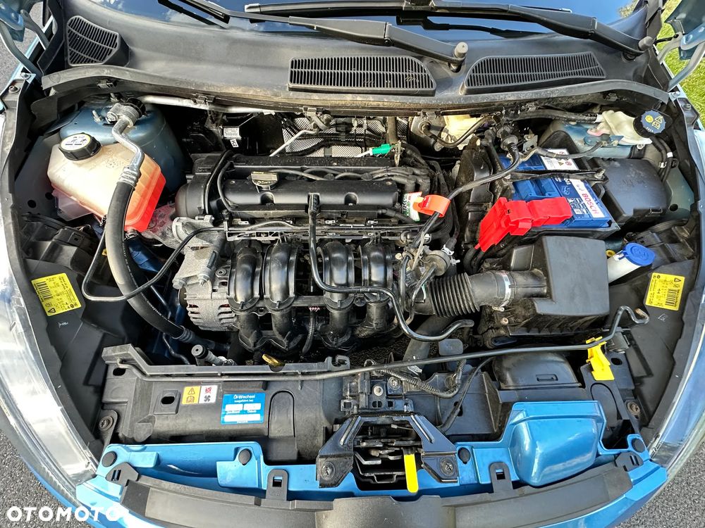 Ford Fiesta 1.25 Ghia - 31