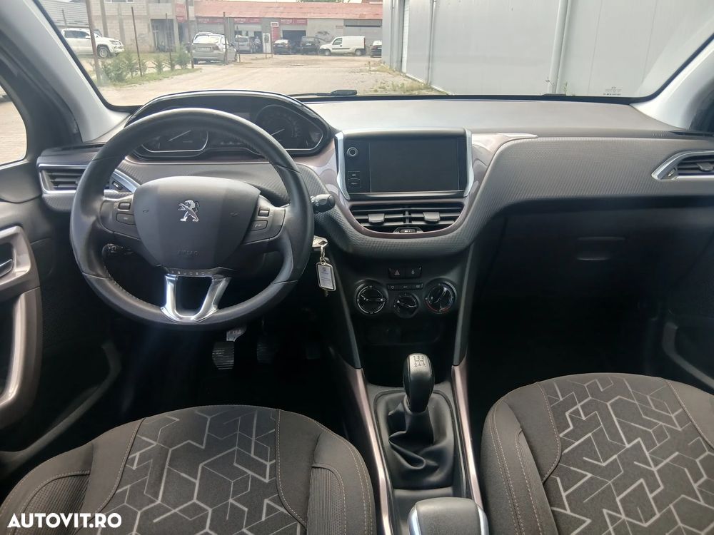 Peugeot 2008 PureTech 82 Active - 7