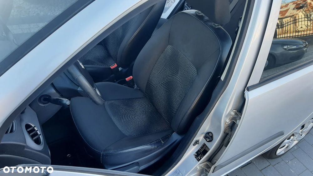 Hyundai i10 1.1 Classic - 6