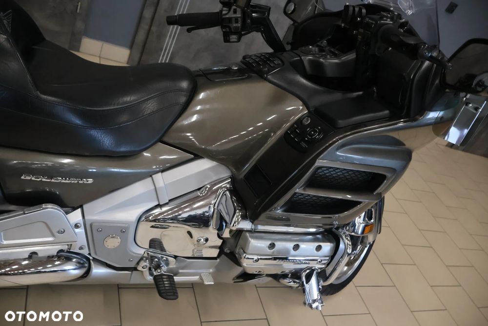Honda GL - 19