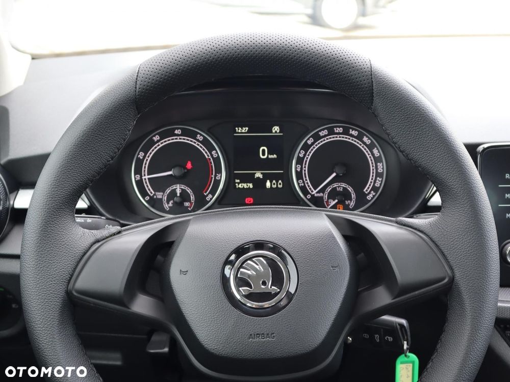 Skoda Fabia 1.0 Ambition - 11