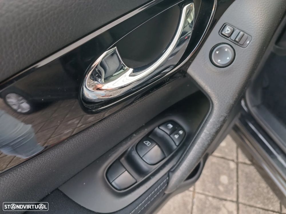 Nissan Qashqai 1.5 dCi Tekna - 16