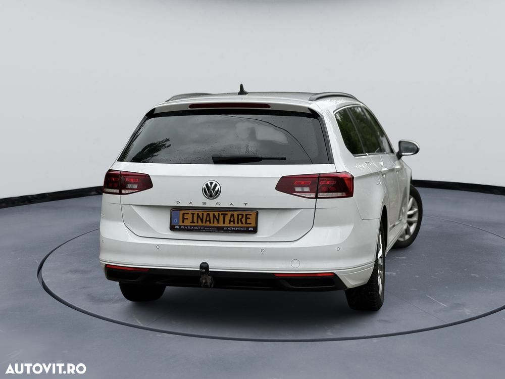 Volkswagen Passat 2.0 TDI SCR DSG Elegance - 25