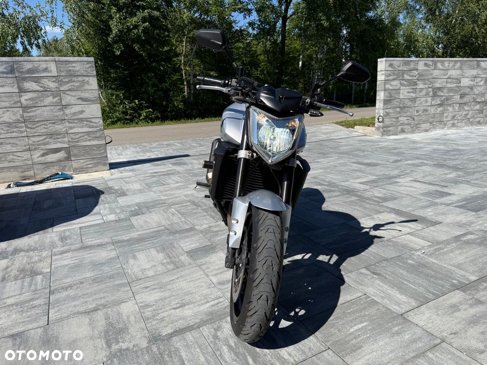 Yamaha FZ - 4