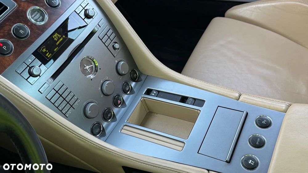 Aston Martin DB9 Coupe Touchtronic - 25