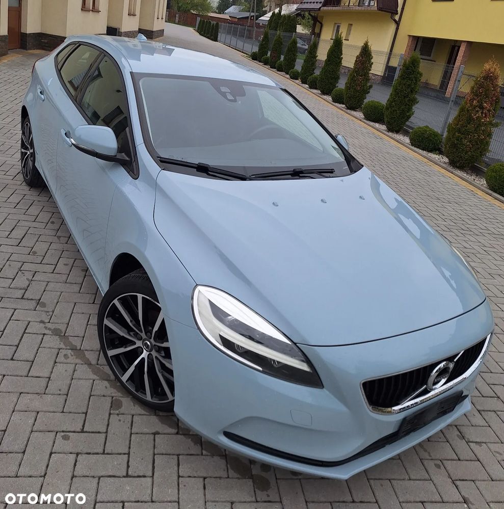 Volvo V40 D2 Momentum - 24