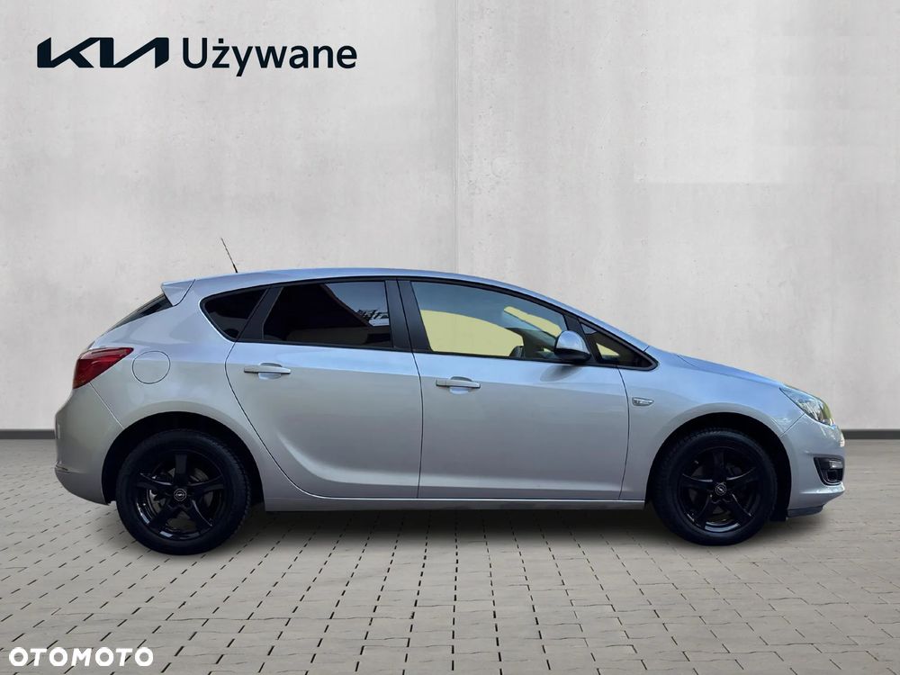 Opel Astra IV 1.6 Essentia - 6