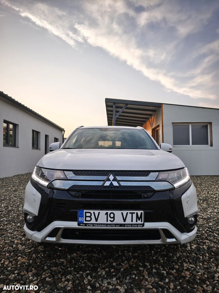 Mitsubishi Outlander 2.4 4WD Spirit+ - 2