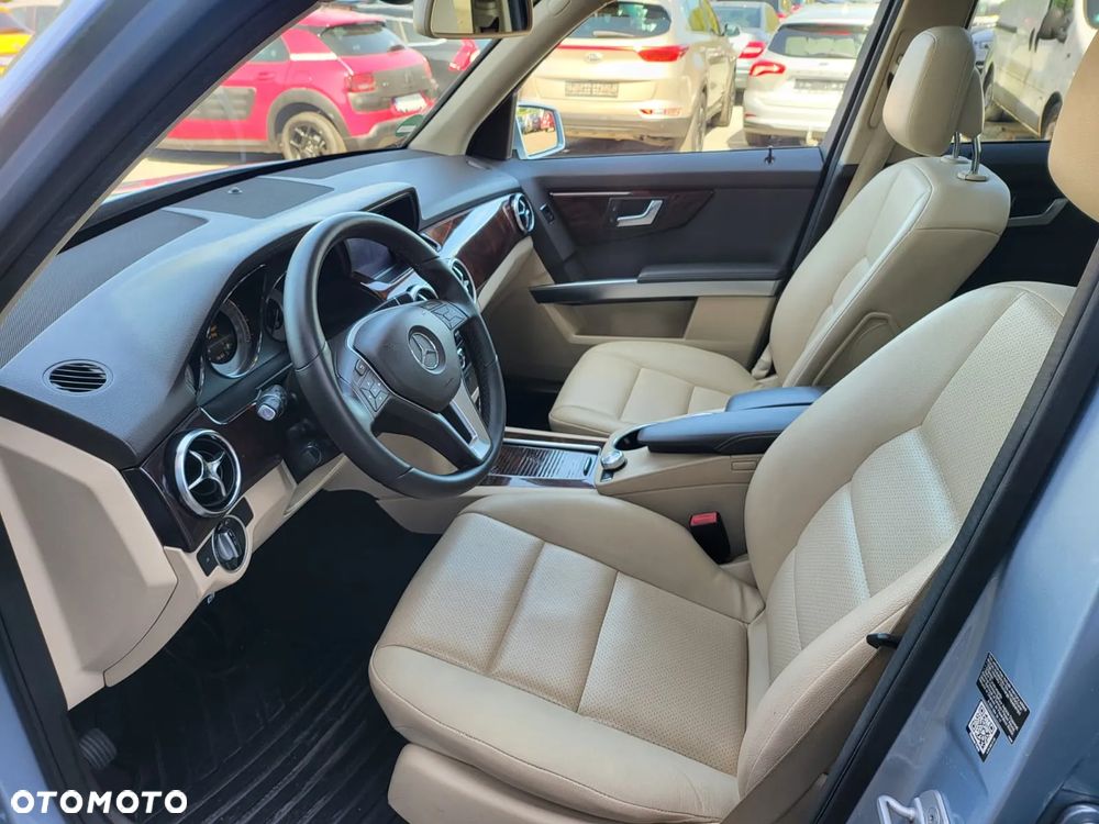 Mercedes-Benz GLK 350 4Matic BlueEFFICIENCY 7G-TRONIC - 17