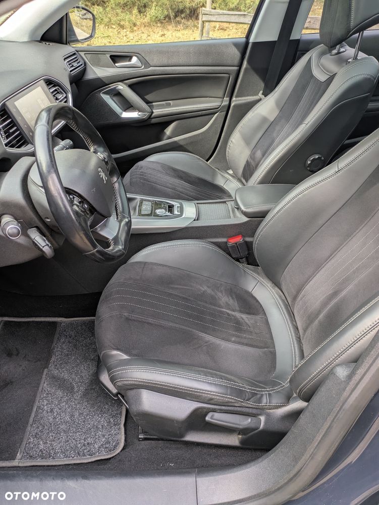 Peugeot 308 BlueHDi FAP 150 Stop&Start Automatik Allure - 22