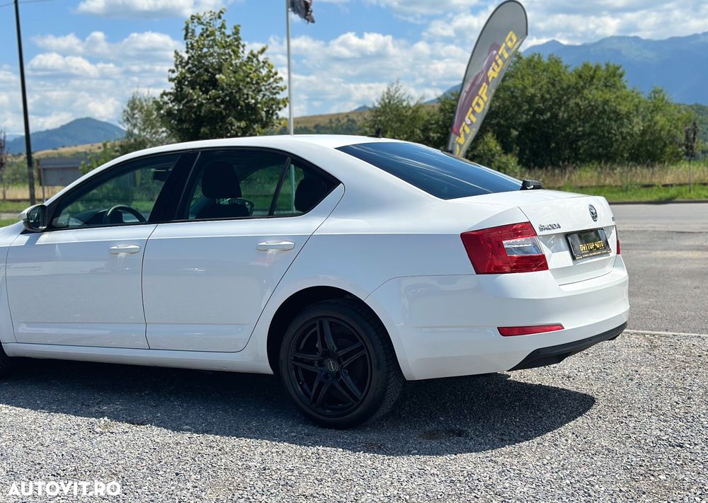 Skoda Octavia 1.6 TDI DPF Ambition - 13