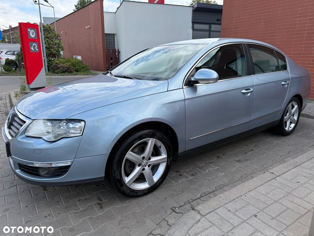 Volkswagen Passat 1.8 TSI Comfortline - 9